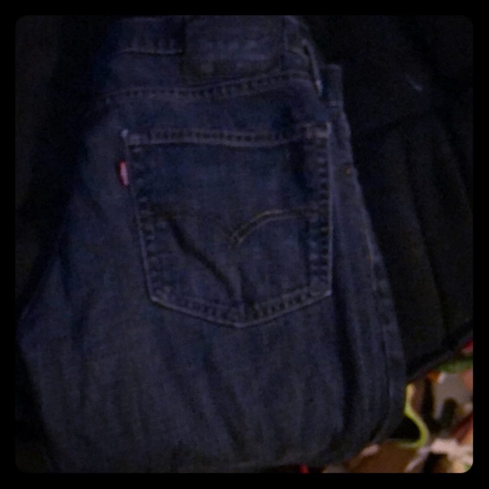 Levi’s barely used nice fit